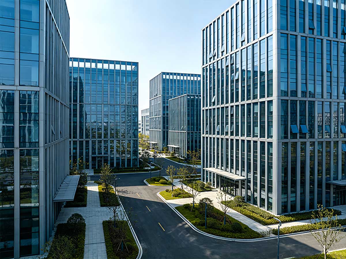 10.园区办公场景实拍-(2).jpg
